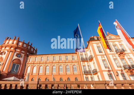 Berühmtes Schloss Biebrich in Wiesbaden Stockfoto