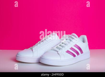 Adidas shoes pink womens españa best sale