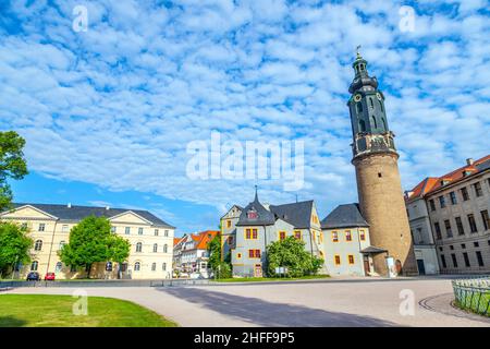 Stadtburg Weimar in Deutschland unter blauem Himmel Stockfoto