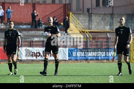 Pomigliano, Italien. 16th Januar 2022. Der Schiedsrichter Enrico Maggio (Lodi) während der Italienischen Fußball-Liga Ein Frauen-2021/2022-Spiel zwischen Pomigliano Femminile und Juventus Women am 16. Januar 2022 im Ugo Gobbato-Stadion Credit: Live Media Publishing Group/Alamy Live News Stockfoto