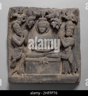 Buddha verehrt von den Göttern Indra und Brahma, Kushan Periode, 1st/2nd Jahrhundert. Alte Region von Gandhara (modernes Pakistan). Stockfoto