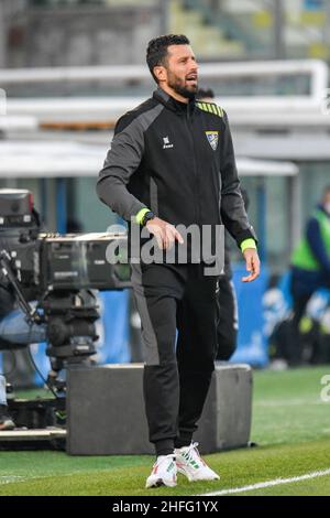 Pisa, Italien. 15th Januar 2022. Cheftrainer Fabio Grosso (Frosinone) während AC Pisa vs Frosinone Calcio, Italienisches Fußballspiel der Serie B in Pisa, Italien, Januar 15 2022 Quelle: Independent Photo Agency/Alamy Live News Stockfoto