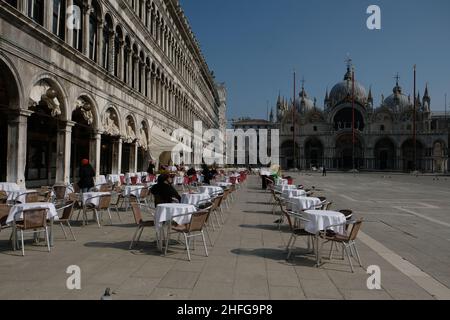 Ein Blick auf Venedig während der Aussperrung ganz Italiens, der zur Verlangsamung des Ausbruchs des Coronavirus verhängt wurde, in Venedig, Italien, 10. April 2020.(MVS) Stockfoto