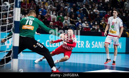 Szeged, Ungarn, 15th. Januar 2022. Ivan Cupic aus Kroatien tritt beim EHF-EM-Spiel der Männer 2022 zwischen Kroatien und Serbien in Szeged, Ungarn, an. 15. Januar 2022. Kredit: Nikola Krstic/Alamy Stockfoto