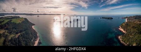 Die schöne Küste von coromandel Bay, Neuseeland Stockfoto