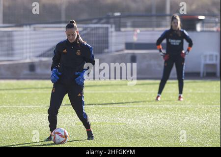 Madrid, Spanien. 16th Januar 2022. Méline Gérard (24) beim Aufwärmen gegen Rayo Vallecano in der Rayo Vallecano Sports City Alvaro Medanda/SPP Quelle: SPP Sport Press Foto. /Alamy Live News Stockfoto