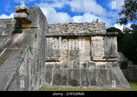 Venusplattform (Platforma de Venus), Chichén Itzá, Bundesstaat Yucatán, Mexiko, Nordamerika, UNESCO-Weltkulturerbe Stockfoto