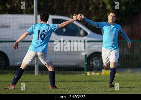 Das Spiel des FA National Sunday Cup zwischen Dock AFC und Campfield FC in der Prahbu Ventures Ltd. Arena von Camell Laird, Birkenhead, am Sonntag, den 16th. Januar 202 Stockfoto