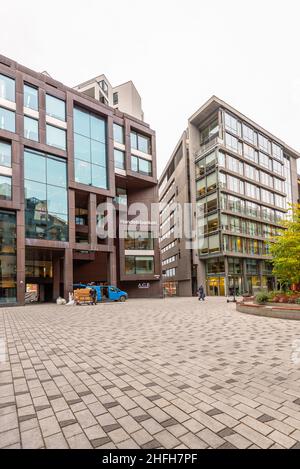 Oslo, Norwegen - Oktober 13 2021: Außenansicht des Handelsbanken-Büros in Aker Brygge Stockfoto