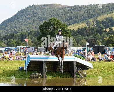 Edie Campbell und FEUERBALL F - 3* lang - Blair Castle International Horse Trials 2021, Blair Castle, Schottland Stockfoto