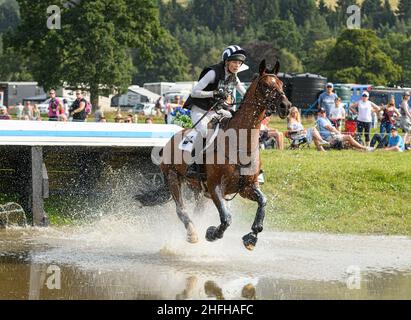 Edie Campbell und FEUERBALL F - 3* lang - Blair Castle International Horse Trials 2021, Blair Castle, Schottland Stockfoto