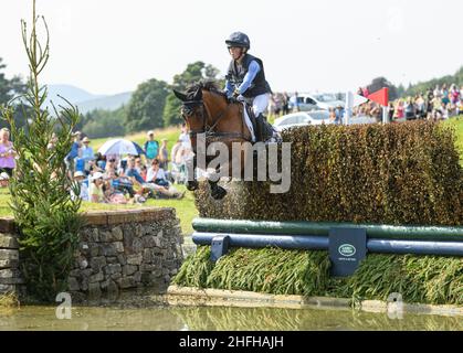 Rosalind Canter und IZILOT DHI - 3* lang - Blair Castle International Horse Trials 2021, Blair Castle, Schottland Stockfoto