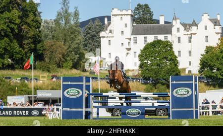 Rosalind Canter und IZILOT DHI - Blair Castle International Horse Trials 2021, Blair Castle, Schottland Stockfoto