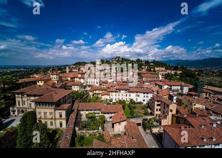 Panorama-Luftaufnahme vom Turm Campanone nach Norden. Stockfoto