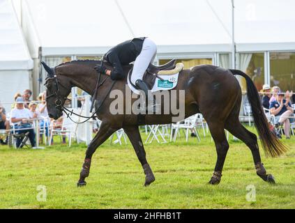 Rosie Fry und TRUE BLUE TOO II - Blair Castle International Horse Trials 2021, Blair Castle, Schottland Stockfoto