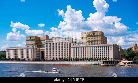 Moskau, Russland - 14. Juni 2021: Bau des Verteidigungsministeriums der Russischen Föderation Stockfoto