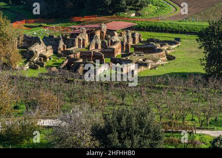 Thermen des Forums im archäologischen Park Cumae, Pozzuoli, Region Kampanien, Italien Stockfoto