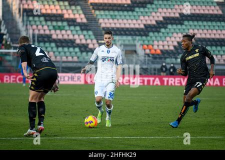 Venedig, Italien. 16th Januar 2022. Empoli's Petar Stojanovic in Aktion während Venezia FC vs Empoli FC, italienische Fußballserie A Spiel in Venedig, Italien, Januar 16 2022 Quelle: Independent Photo Agency/Alamy Live News Stockfoto