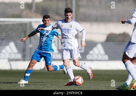 Madrid, Spanien. 16th Januar 2022. Nestor Lucas (Real) Fußball/Fußball: Spanisches 'Copa del Rey de Juvenil' Spiel der 32. Runde zwischen Real Madrid Juvenil A 3-0 Rayo Vallecano Juvenil A auf dem Ciudad Real Madrid Campo 7 in Madrid, Spanien. Quelle: Mutsu Kawamori/AFLO/Alamy Live News Stockfoto