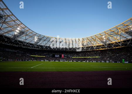 London, Großbritannien. 16th Januar 2022. Ein allgemeiner Blick auf das Innere des Londoner Stadions in der zweiten Hälfte. Premier League-Spiel, West Ham Utd gegen Leeds United am Sonntag, 16th. Januar 2022, im Londoner Stadion im Queen Elizabeth Olympic Park in London. Dieses Bild darf nur für redaktionelle Zwecke verwendet werden. Nur zur redaktionellen Verwendung, Lizenz für kommerzielle Nutzung erforderlich. Keine Verwendung bei Wetten, Spielen oder Veröffentlichungen in einem Club/einer Liga/einem Spieler. PIC von Lewis Mitchell/Andrew Orchard Sports Photography/Alamy Live News Credit: Andrew Orchard Sports Photography/Alamy Live News Stockfoto