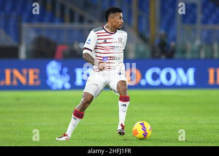 Rom, Italien , 16th. Januar , 2022 im Bild links nach rechts, Henrique Dalbert von Cagliari Während des Fußballs Serie A Spiel Roma gegen Cagliari Kredit: Massimo Insabato/Alamy Live News Stockfoto