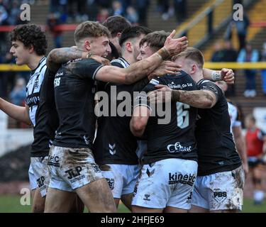 Bradford, Großbritannien. 16th Januar 2022. Callum Rutland von Hull FC feiert seinen Versuch am 1/16/2022 in Bradford, Großbritannien. (Foto von James Heaton/News Images/Sipa USA) Quelle: SIPA USA/Alamy Live News Stockfoto