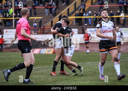 Bradford, Großbritannien. 16th Januar 2022. Callum Rutland von Hull FC feiert seinen Versuch am 1/16/2022 in Bradford, Großbritannien. (Foto von James Heaton/News Images/Sipa USA) Quelle: SIPA USA/Alamy Live News Stockfoto