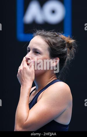 Melbourne, Australien. 17th Januar 2022. TATJANA MARIA (GER) reagiert, nachdem sie am 1. Tag der Australian Open 2022 in Melbourne, Australien, einen Punkt gegen Maria SAKKARI (GRE) aus dem Jahr 5th in der Rod Laver Arena in einem 1st-Runden-Match für Frauen gespielt hat. Sydney Low/Cal Sport Media/Alamy Live News Stockfoto