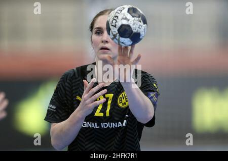 Dortmund, Deutschland. 15th Jan, 2022. firo : 01/15/2022 Handball, 1.Bundesliga, Saison 2021/2022, Champions League Frauen Champions League BVB Borussia Dortmund - Rostow Don Rostov-Don 25:31 Laura van der Heijden, BVB/dpa/Alamy Live News Stockfoto