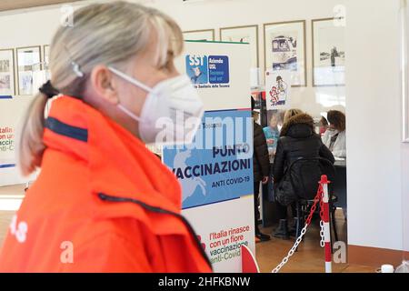 Italien, Region Toskana, Chiusi della Verna (Arezzo), 15. Januar 2022 : Covid-19 Notfall. Anti-Covid-Impfung für Kinder im Alter von 5 - 11 Jahren. Foto © Stockfoto