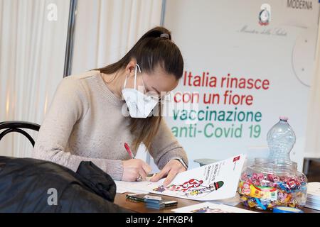 Italien, Region Toskana, Chiusi della Verna (Arezzo), 15. Januar 2022 : Covid-19 Notfall. Anti-Covid-Impfung für Kinder im Alter von 5 - 11 Jahren. Foto © Stockfoto