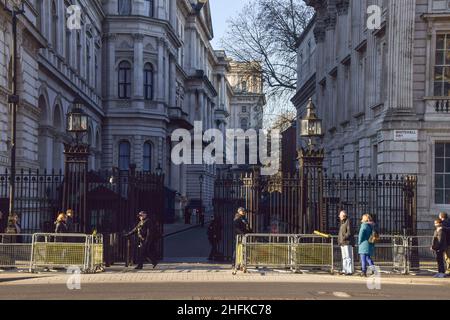 Downing Street Gates, London, Großbritannien, 14th. Januar 2022. Stockfoto