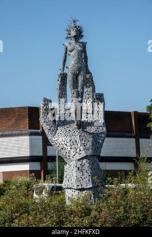 „Lifeline“-Skulptur von Andy Scott bei der Shillinglaw-Route in Alloa Schottland Stockfoto