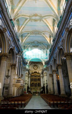 Innenraum der Kathedrale von St. George, Modica, Sizilien, Italien Stockfoto