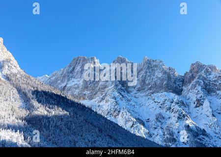 Winterlandschaft in den Julischen alpen, Blick vom Krnica-Tal, Slowenien Stockfoto