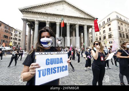 Cecilia Fabiano/LaPresse 09. Juni 2020 Rom (Italien) Nachrichten Protest des Fremdenführers im Pic: Die Demonstration vor dem Pantheon Stockfoto