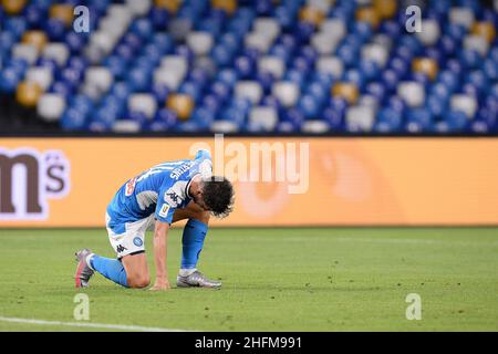 Cafaro/LaPresse 13. Juni 2020 Neapel, Italien Sportfußball Napoli vs Inter - Italienischer Pokal, Halbfinale 2. Etappe - San Paolo Stadion. Auf dem Bild: Dries Mertens (SSC Napoli) zeigt seine Enttäuschung. Stockfoto