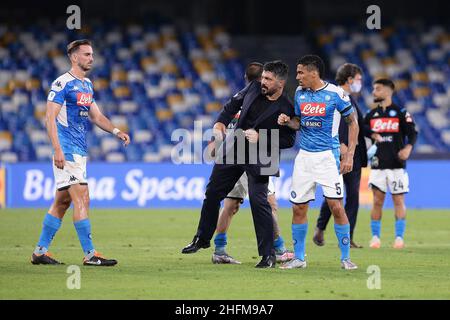 Cafaro/LaPresse 13. Juni 2020 Neapel, Italien Sportfußball Napoli vs Inter - Italienischer Pokal, Halbfinale 2. Etappe - San Paolo Stadion. Im Bild: Die Spieler des SSC Neapel feiern einen Sieg. Stockfoto