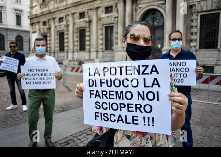 Claudio Furlan - LaPresse 17 June 2020 Milano (Italien) News Gastronomen und Restaurantbesitzer protestieren für die Wirtschaftskrise in der Gemeinde Mailand Stockfoto