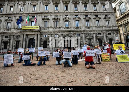 Claudio Furlan - LaPresse 17 June 2020 Milano (Italien) News Gastronomen und Restaurantbesitzer protestieren für die Wirtschaftskrise in der Gemeinde Mailand Stockfoto