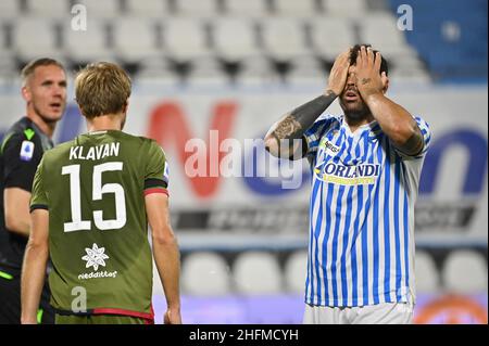 Massimo Paolone/LaPresse 23. Juni 2020 Ferrara, Italien Sportfußball Spal vs Cagliari - Italienische Fußballmeisterschaft League A Tim 2019/2020 - Stadion Paolo Mazza auf dem Bild: Andrea Petagna (Spal) ist verzweifelt Stockfoto