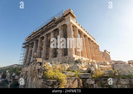 Athen, Griechenland. Der Parthenon, ein ehemaliger Tempel auf der Athener Akropolis, der der Göttin Athene geweiht Stockfoto
