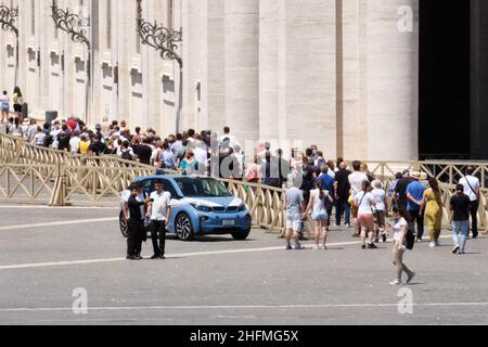 Mauro Scrobogna /LaPresse 29. Juni 2020&#xa0; Rom, Italien Nachrichten Petersplatz - Angelus im Bild: Petersplatz während des Angelus-Gebets am Tag des heiligen Petrus und Paulus Stockfoto