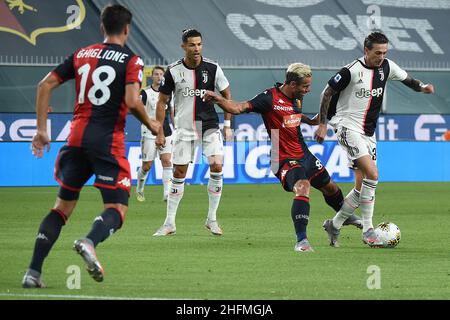 LaPresse - Tano Pecoraro 30. Juni 2020 Stadt Genua - (Italien) Sport Soccer Genua vs Juventus Italienische Fußballmeisterschaft Liga A Tim 2019/2020 - "Luigi Ferraris" Stadion im Bild: Federico Bernardeschi Stockfoto