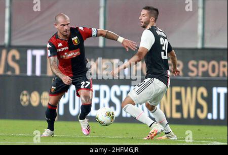 LaPresse - Tano Pecoraro 30 Juni 2020 Stadt Genua - (Italien) Sport Soccer Genua vs Juventus Italienische Fußballmeisterschaft Liga A Tim 2019/2020 - "Luigi Ferraris" Stadion im Bild: sturaro stefano Stockfoto