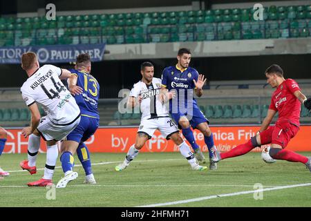 LaPresse -Garbuio Paola Juli 01 ,2020 Verona- (Italien) Sport Soccer Hellas Verona vs Parma Italienische Fußballmeisterschaft League A Tim 2019/2020 - Bentegodi Stadium im Bild: Kulusevski dejans Tor 0-1 Stockfoto