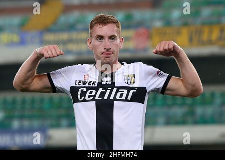 LaPresse -Garbuio Paola Juli 01 ,2020 Verona- (Italien) Sport Soccer Hellas Verona vs Parma Italienische Fußballmeisterschaft League A Tim 2019/2020 - Bentegodi Stadium im Bild: Kulusevski dejans Feierziel 0-1 Stockfoto