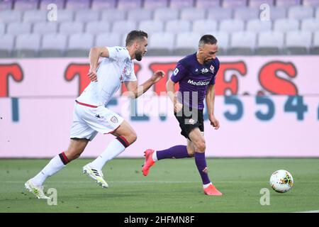 LaPresse - Jennifer Lorenzini 08 July 2020 Firenza (Italien) Sport Soccer Fiorentina - Cagliari Italienische Fußballmeisterschaft League A Tim 2019/ 2020 - "Artemio Franchi" Stadion im Bild: Ribery, Walukiewicz Stockfoto