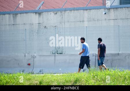 Mauro Scrobogna /LaPresse August 10, 2020&#xa0; Gradisca (Go), Italien Nachrichten illegale Einwanderung - Balkan-Route im Bild: Die Struktur des Aufnahmezentrums für Asylsuchende (CARA) in Gradisca Stockfoto