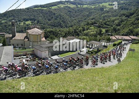 LaPresse - Fabio Ferrari 15. August 2020 Bergamo (Italien) Sport Cycling 114° Il Lombardia - Da Bergamo a Como - 231 km im Bild: Während des Rennens. Stockfoto